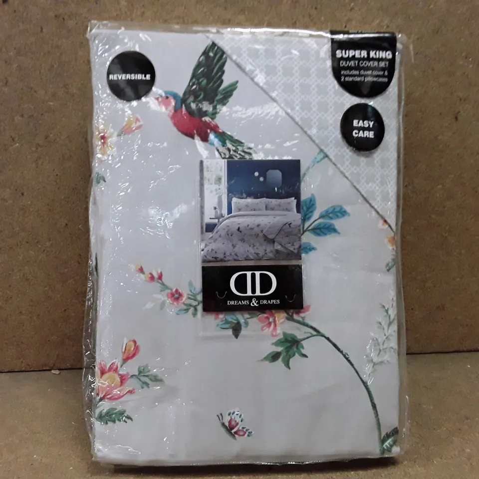 BRAND NEW DREAMS AND DRAPES SUPER KING SIZE DUVET SET - GREY