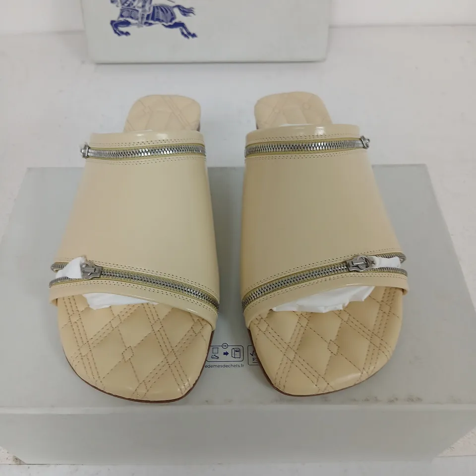 BURBERRY ZIP SANDAL WITH KITTEN HEEL – UK 5 (EU 38)