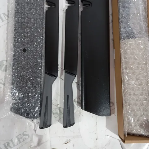 COOK'S ESSENTIALS SET OF KNIVES WITH SHARPENING SHEATHS IN BLACK