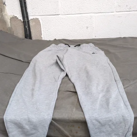 NIKE GREY JOGGER BOTTOMS KIDS XL