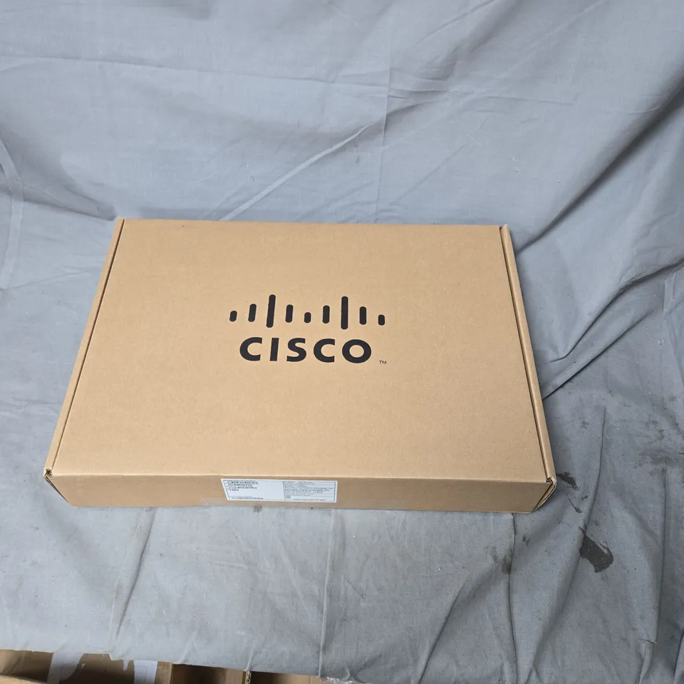CISCO NETWORK DEVICE – BOXED WITH POWER LEAD