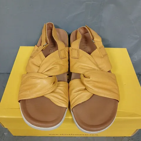 BOXED PAIR OF STRIVE TAHITI SANDALS - UK SIZE 7