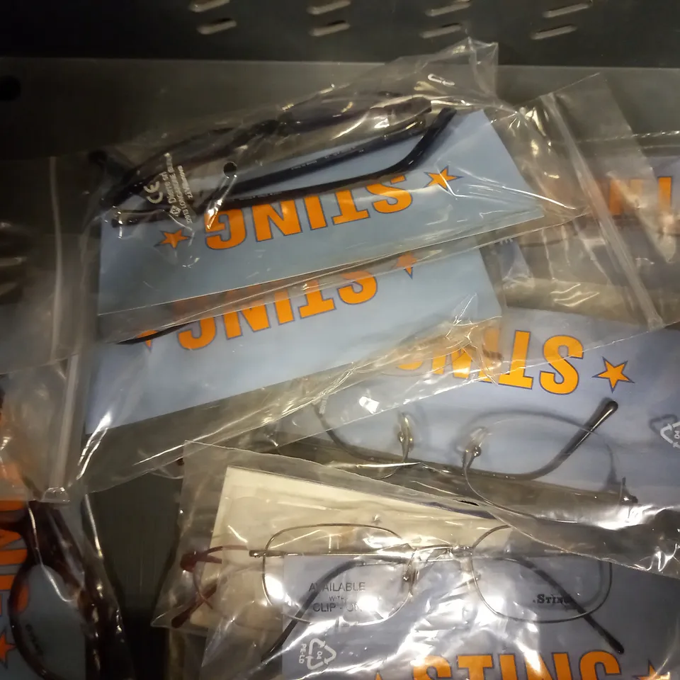 APPROXIMATELY 10 ASSORTED DE RIGO STING GLASSES TO INCLUDE MODELS 6156, 4342, 4343, 4317 ETC. 