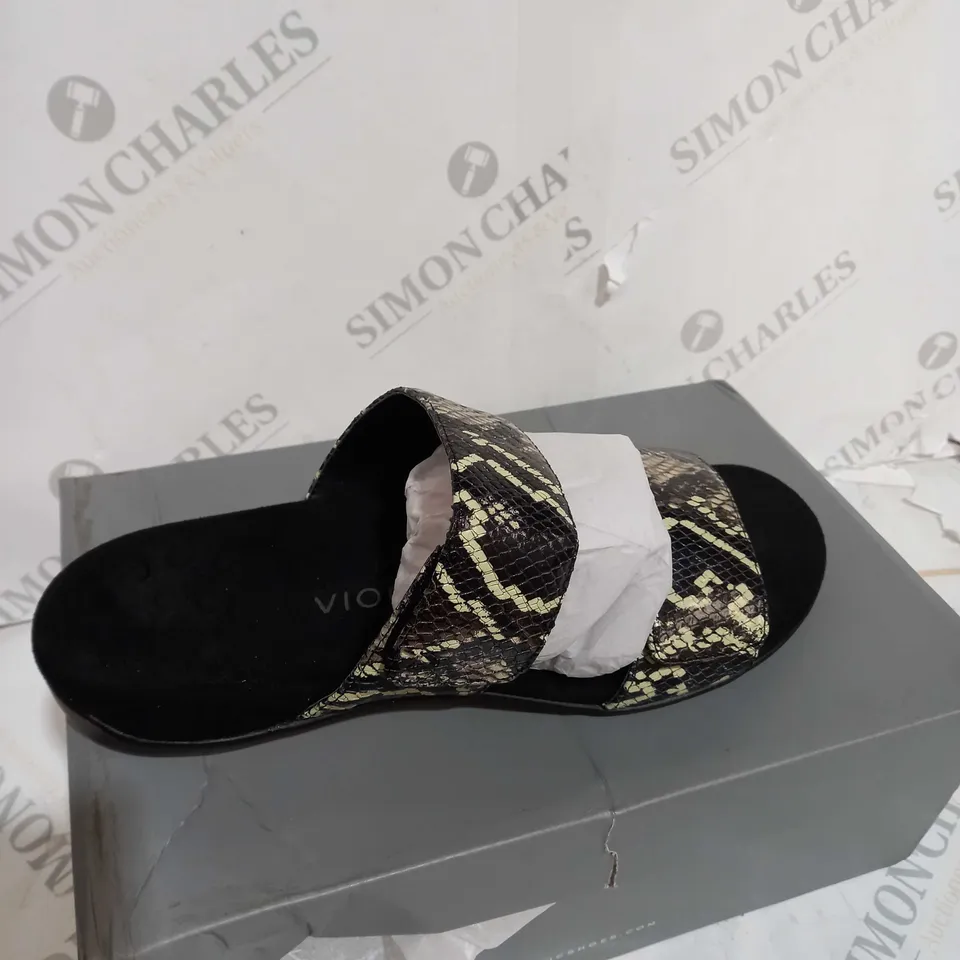 BOXED VLONIC RANDI IN BLACK - SIZE 9