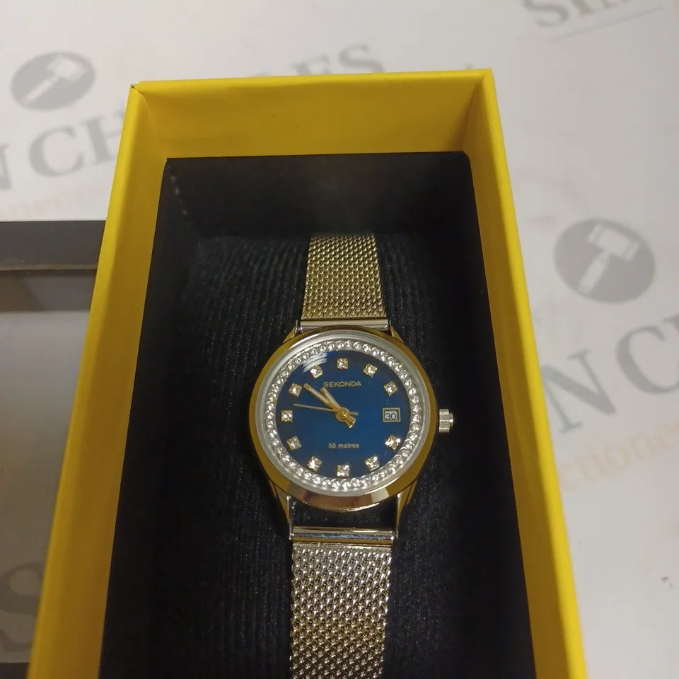 BOXED SEKONDA SILVER CHAIN STRAP WATCH WITH BLUE FACE