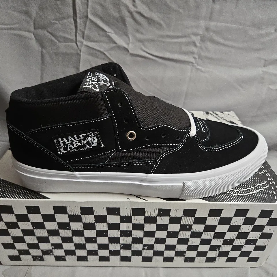 BOXED PAIR OF SKATE HALF CAN VANS - UK SIZE 10