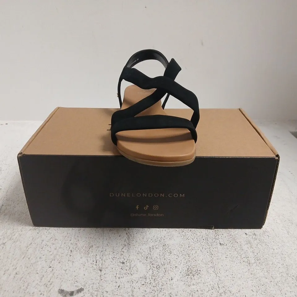 BOXED PAIR OF DUNE LONDON OPEN TOE CROSS STRAP SANDALS IN BLACK SIZE 6