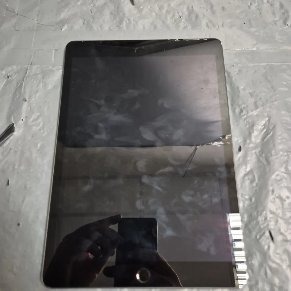 APPLE IPAD 9TH GEN A2602 