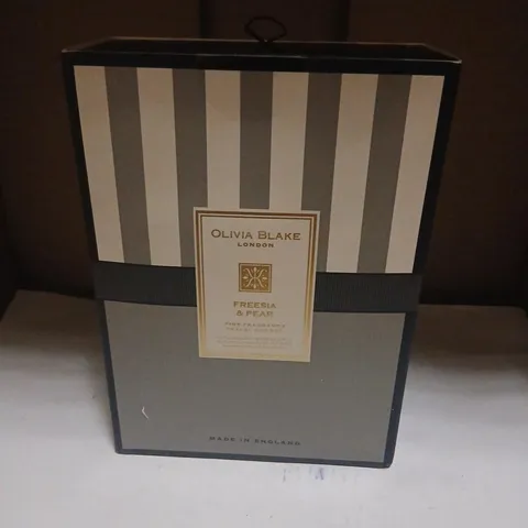 BOXED OLIVIA BLAKE LONDON FREESIA AND PEAR FINE FRAGRANCES TRAVEL DUO SET