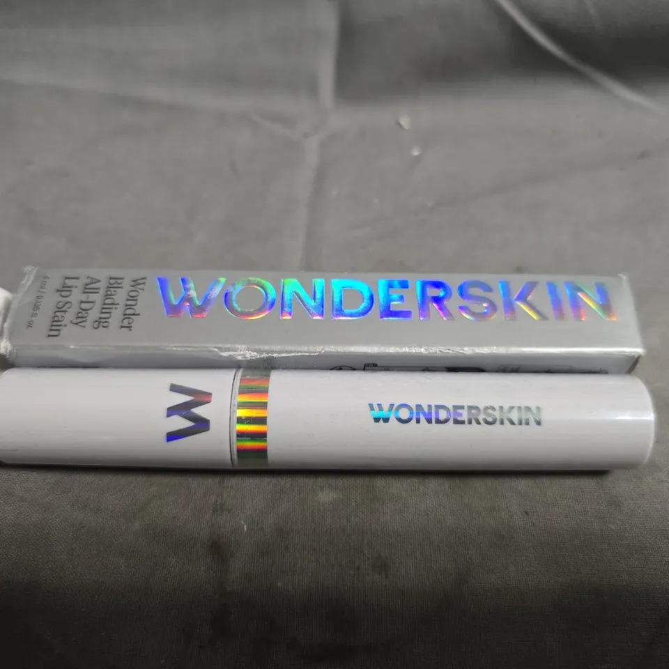 WONDERSKIN ALL DAY LIP STAIN