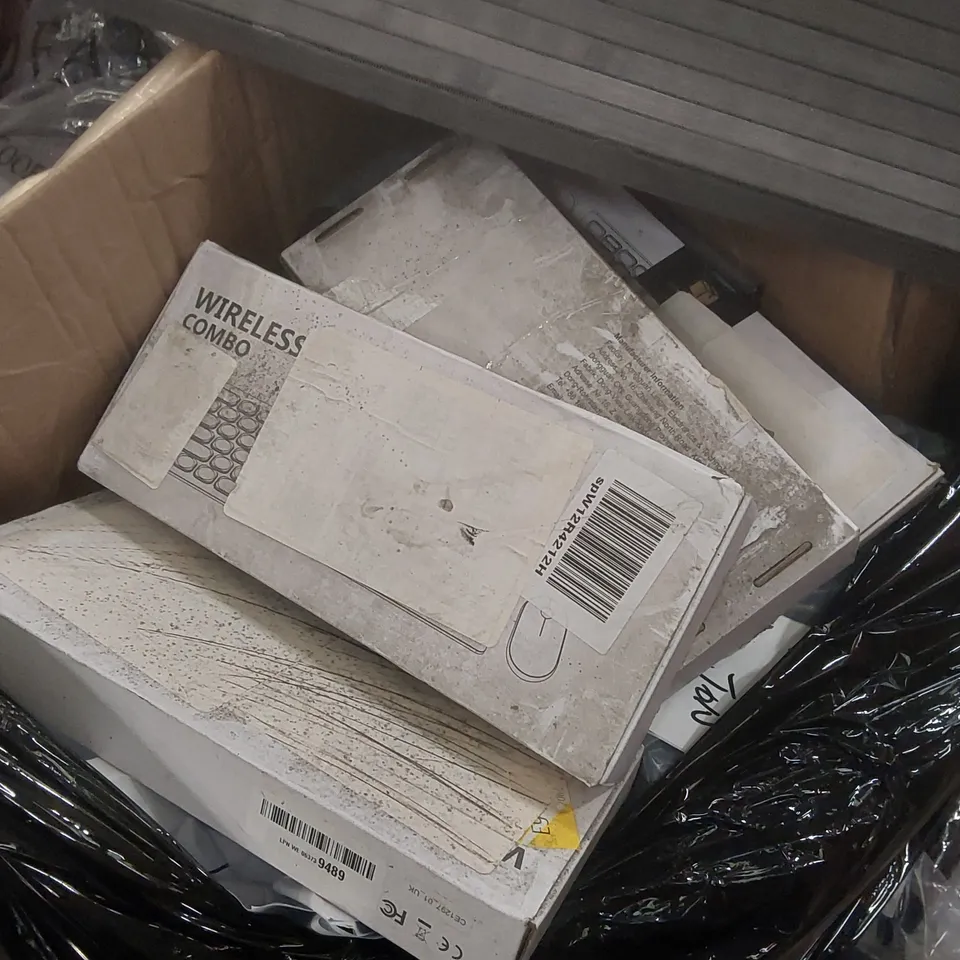 PALLET CONTAINING A LARGE QUANTITY OF ASSORTED ITEMS INCLUDING: JUMPERS, SELFIE STICK, WIRELESS CAMERA, WIRELESS KEYBOARD, MAT ECT