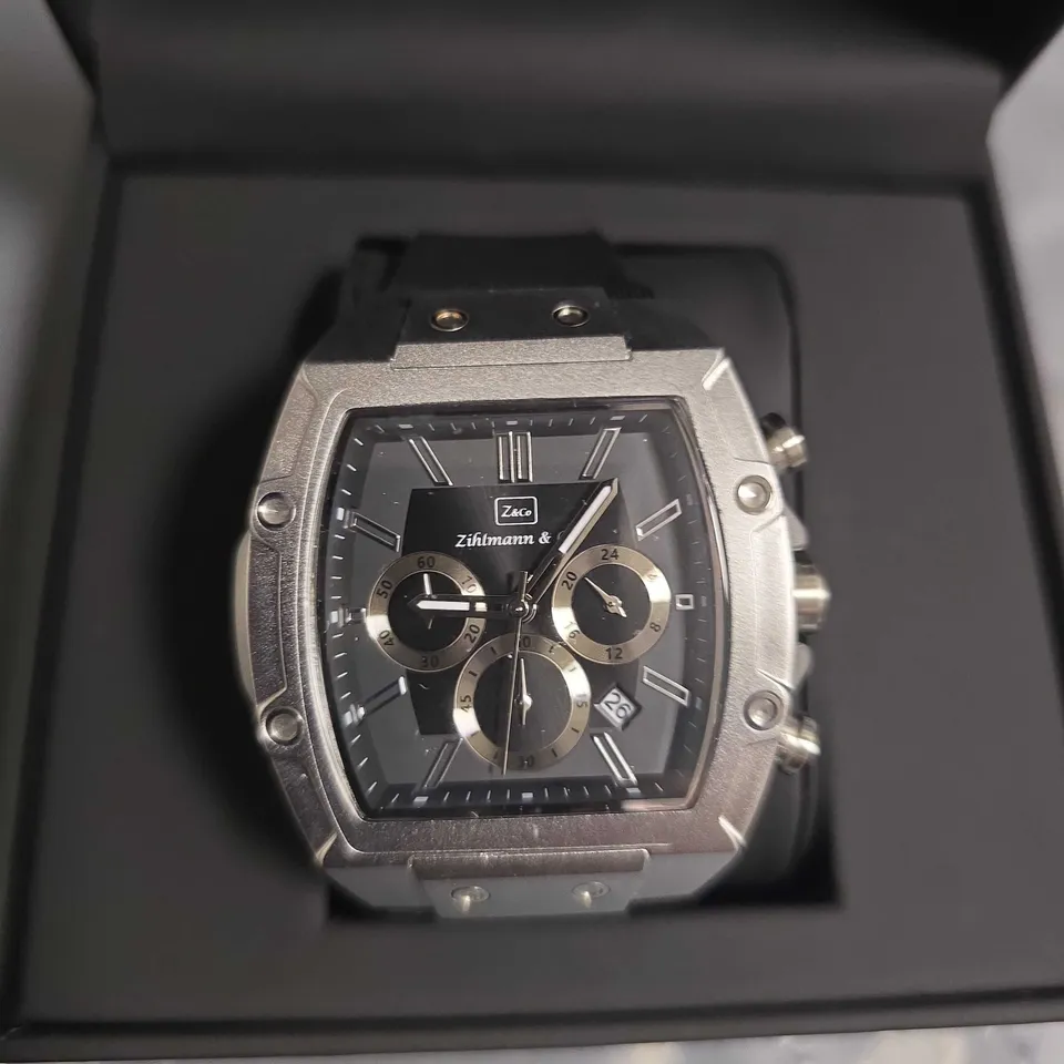 BOXED ZIHLMANN & CO STAINLESS STEEL GENTS WATCH WITH BLACK RUBBER STRAP