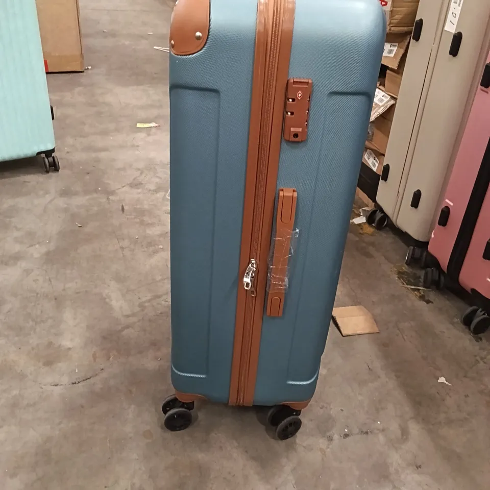 UNBOXED KEPLIN LUGG LIGHTWEIGHT DESIGN TRAVEL SUITCASE BLUE COLOUR WITH WHEELS 