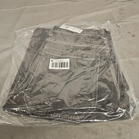 SEALED HOLLISTER WASHED BLACK EMBROIDERED SNAKE SKATER BAGGY JEANS - 30 X 30