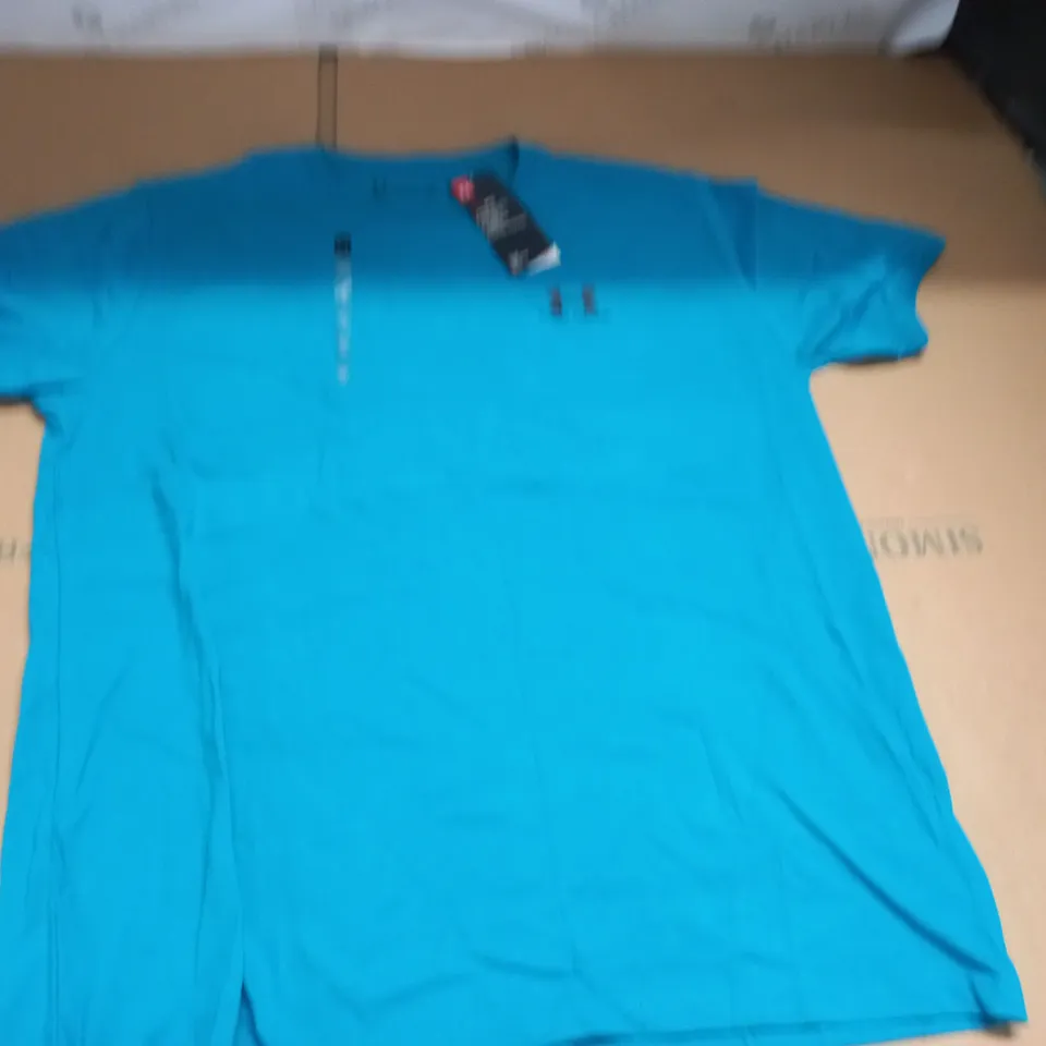 UNDER ARMOUR TEAL T-SHIRT - M
