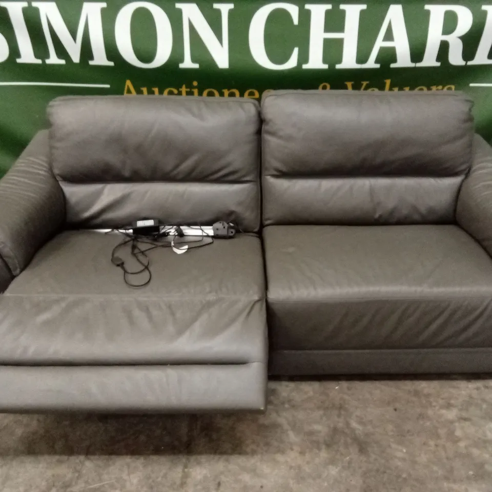 QUALITY DESIGNER ITALIAN MADE 3 SEATER POWER RECLINER LEATHER SOFA