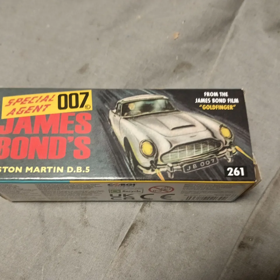 CORGI TOYS JAMES BOND ASTON MARTIN DB5 DIECAST CAR – 007