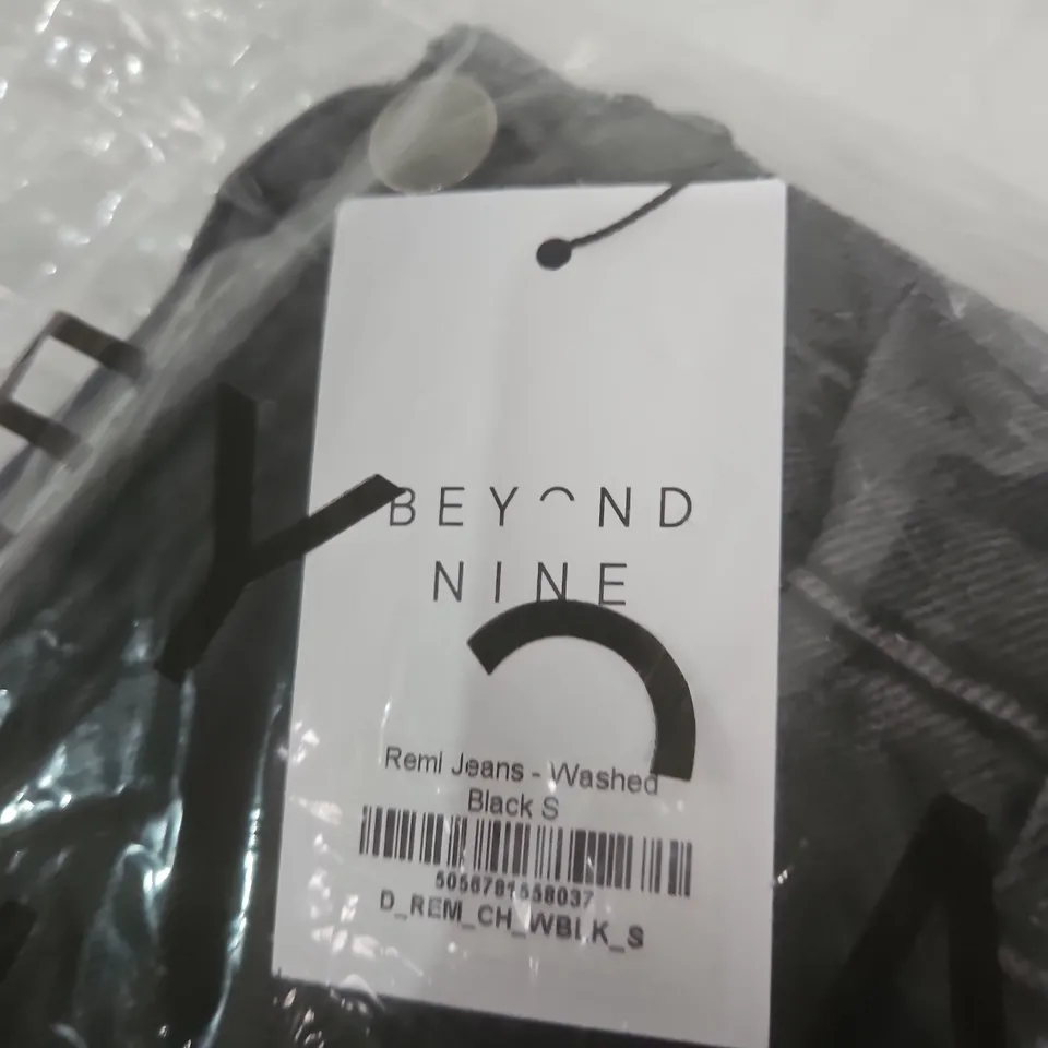 BEYOND NINE REMI JEANS - WASHED BLACK, SIZE S