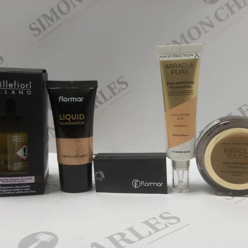 BOX OF APPROX 12 ASSORTED MAKE-UP PRODUCTS TO INCLUDE FLORMAR LIQUID ILLUMINATOR, MAX FACTORX MIRACLE PURE FOUNDATION, MAX FACTOR MIRACLE TOUCH. ETC 