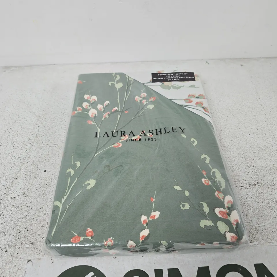 LAURA ASHLEY DUVET COVER SET – DOUBLE