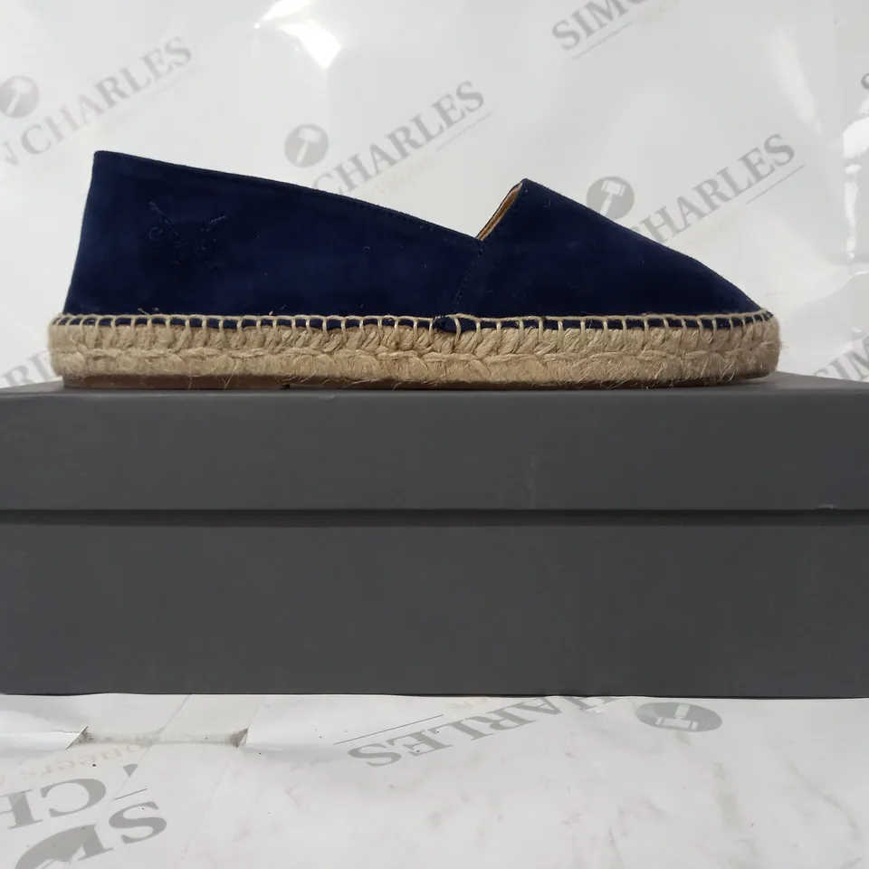 BOXED PAIR OF CREW CLOTHING COMPANY PHOEBE SUEDE SLIP-ON SHOES IN NAVY EU SIZE 39
