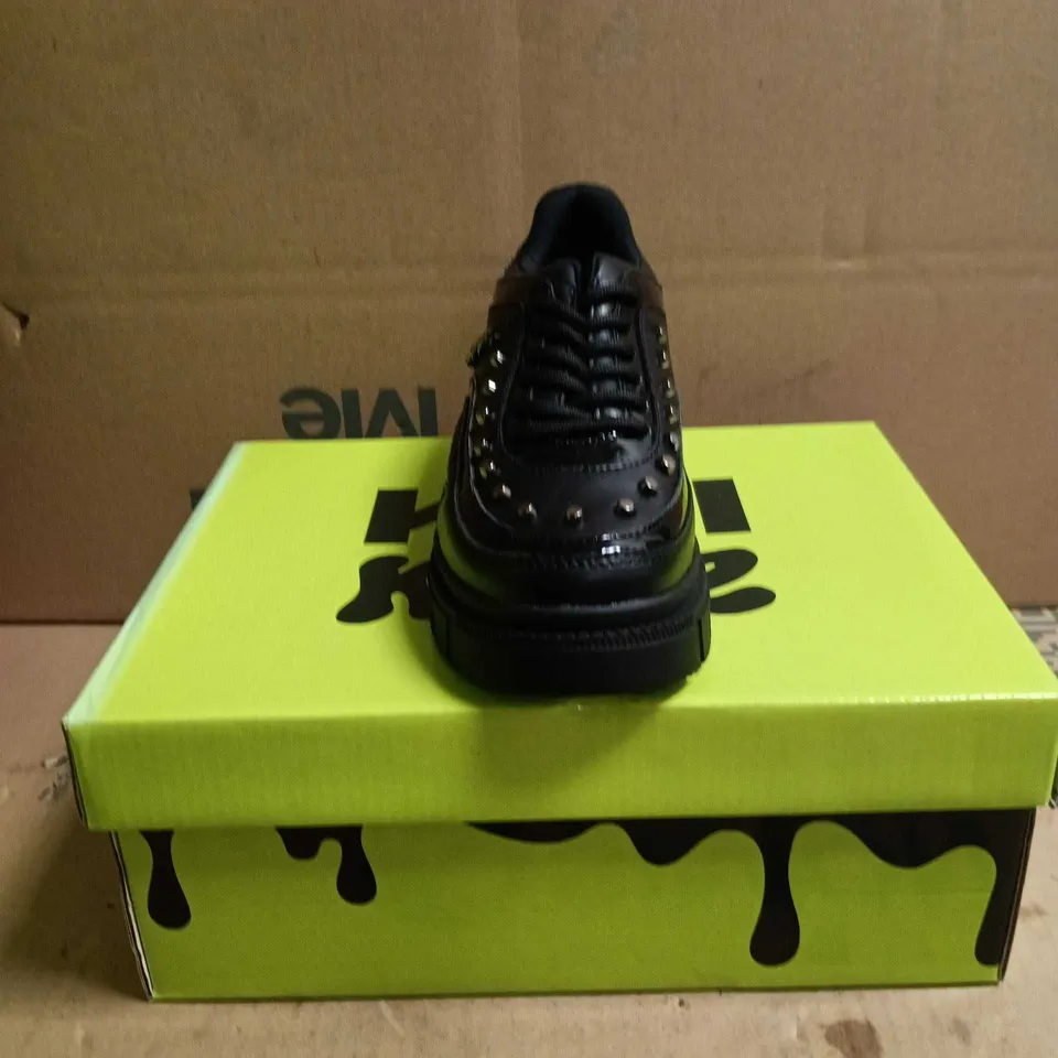 KOI KIDZ LIL BANE OF EXILE TRAINERS BLACK SIZE 12