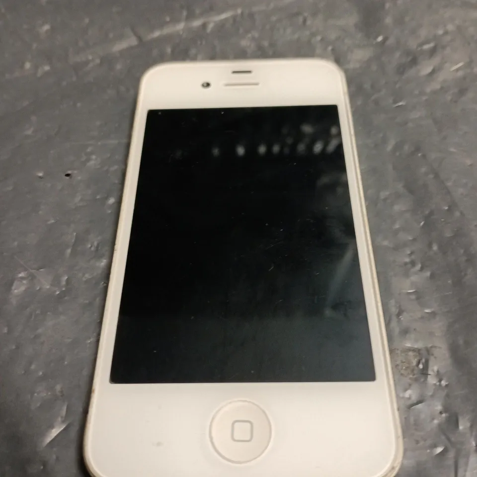 APPLE IPHONE (WHITE) – SMARTPHONE 