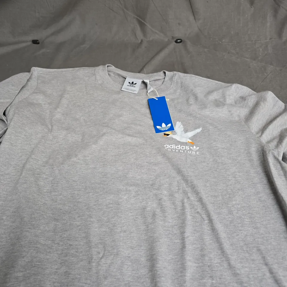 ADIDAS ADVENTURE T-SHIRT – ME AND MY CREW GRAPHIC, GREY, UK XL