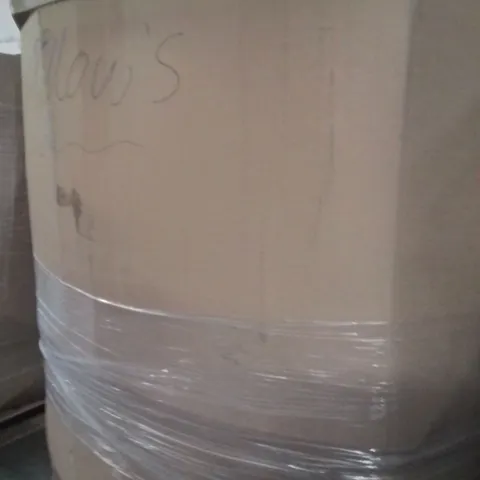 PALLET CONTAINING LARGE QUANTITY OF PILLOWS