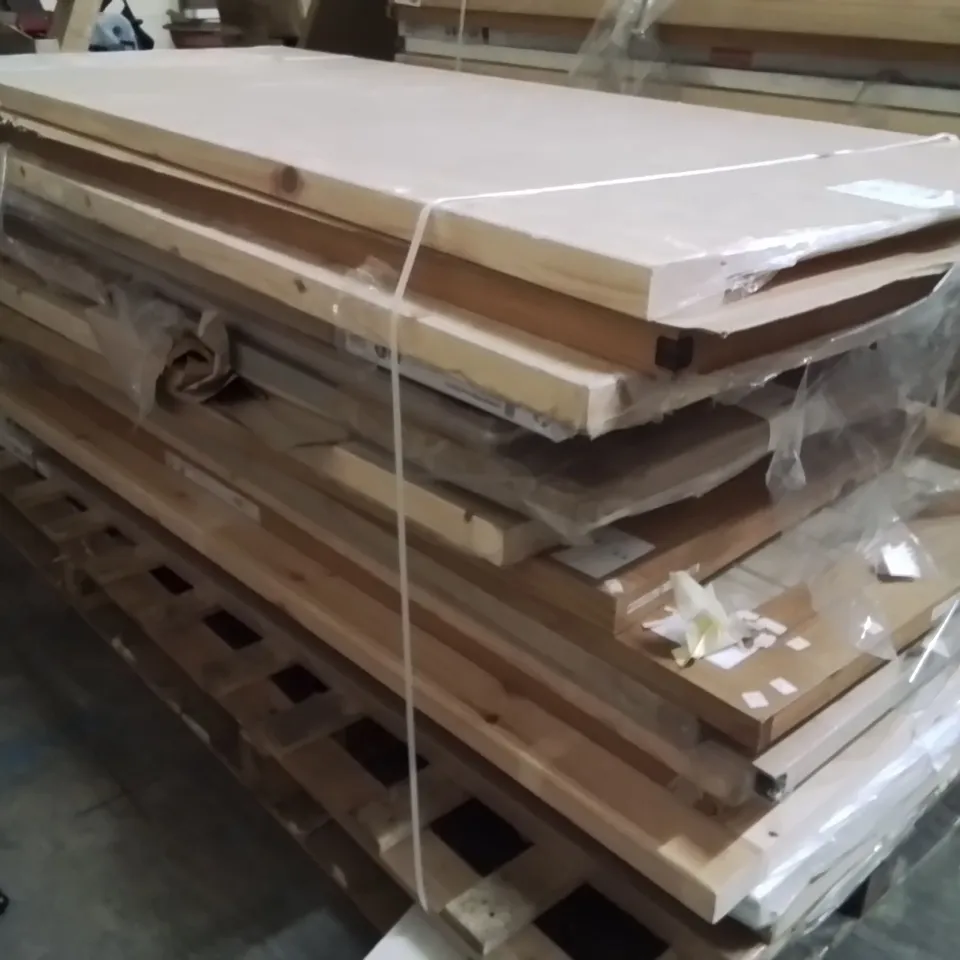 PALLET CONTAINING APPROXIMATELY 15 ASSORTED DESIGNER DOORS