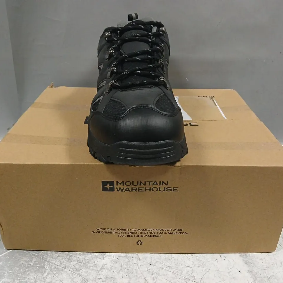 BOXED PAIR OF MOUNTAIN WAREHOUSE ADVENTURER WATERPROOF HIKING SHOES IN BLACK SIZE UK 12