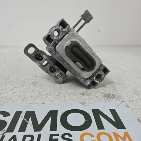 AUTOMOTIVE LATCH/LOCK MECHANISM COMPONENT