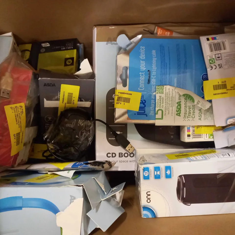 BOX OF APPROXIMATELY 20 ASSORTED ELECTRICAL ITEMS TO INCLUDE ONN PODCASTING HEADSET, BLACKWEB WIRELESS MOUSE, ASDA TECH TRUE WIRELESS EARBUDS, ETC