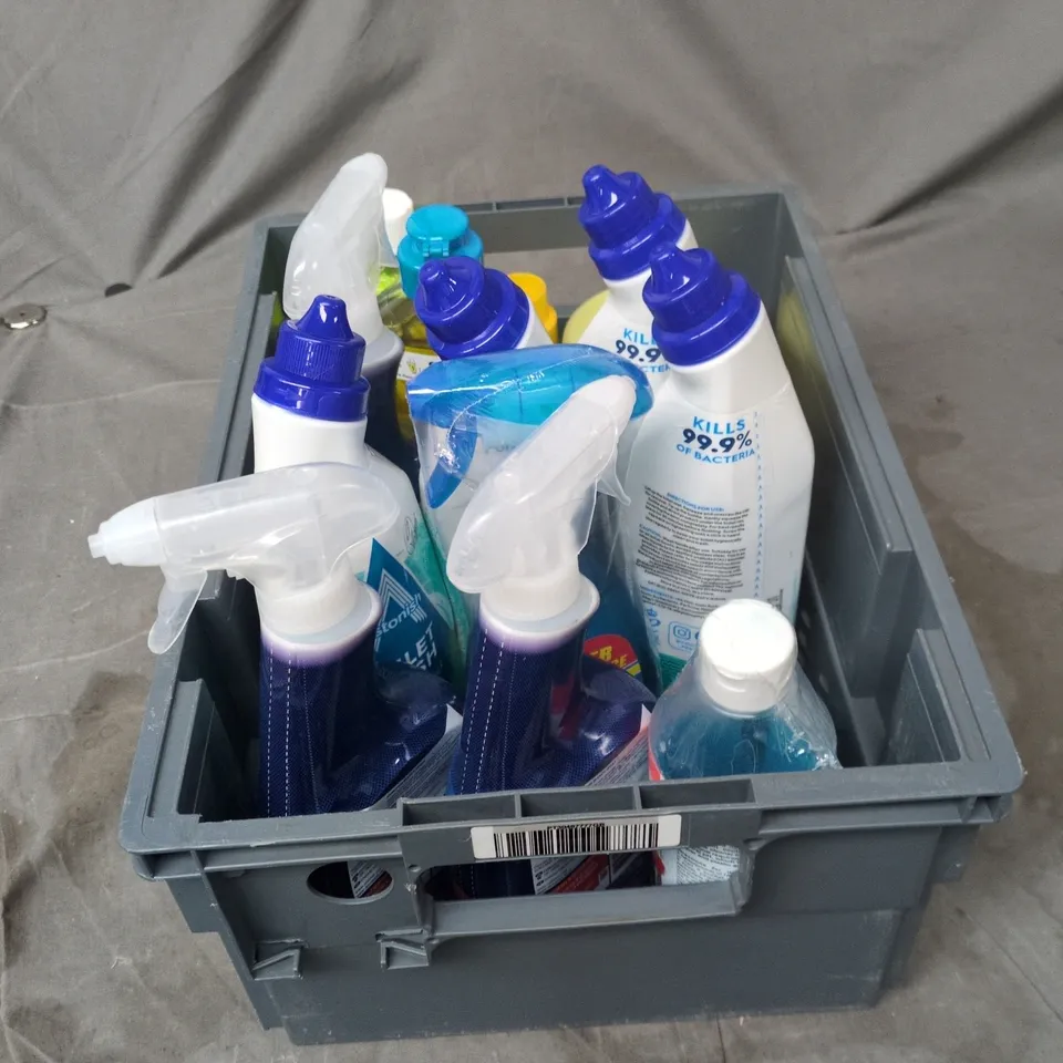 TOTE OF APPROXIMATELY 12 ASSORTED LIQUID ITEMS TO INCLUDE: FAIRY MAXI 