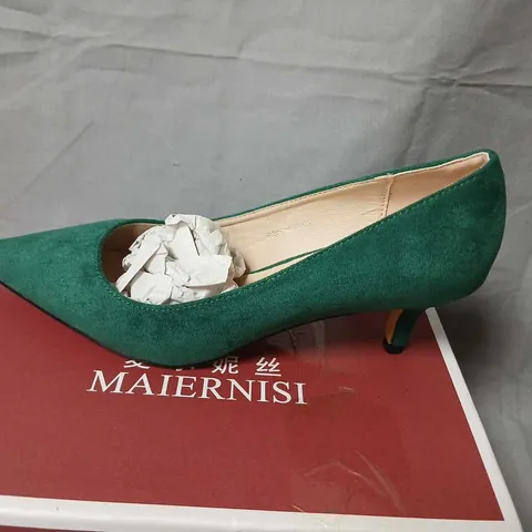 MAIERNISI GREEN SUEDE POINTED-TOE PUMPS (EU 40) – WOMEN'S DRESS HEELS