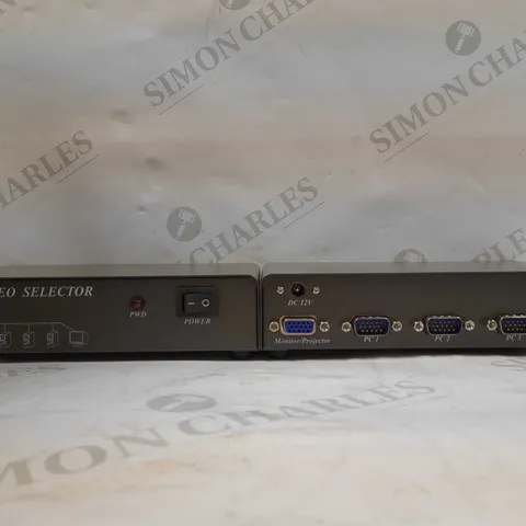 BOX OF 2 VIDEO SELECTORS PC 4
