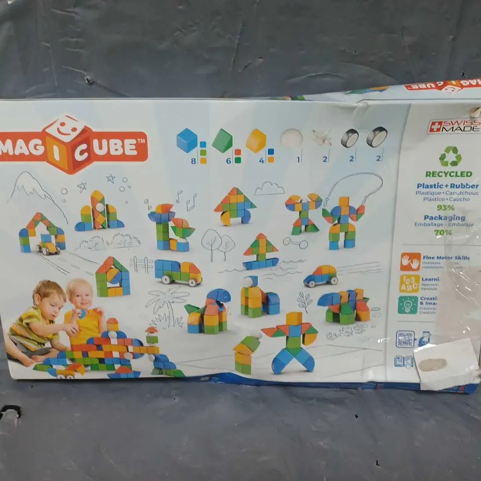 GEOMAG MAGICUBE MAGNETIC SHAPES LITTLE WORLD - 25 PIECES