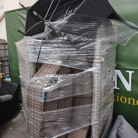 PALLET OF ASSORTED RATTAN GARDEN FURNITURE PARTS INCLUDING HARLOW NEST OF TABLES, WILLOW RATTAN PARTS.