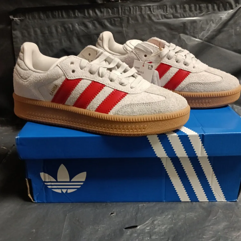 BOXED PAIR OF SAMBA XLG TRAINERS IN GREY/RED SIZE UK 7.5