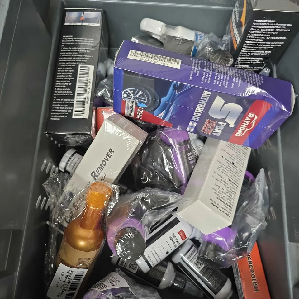 APPROXIMATELY 10 ASSORTED VEHICLE PARTS/ACCESSORIES TO INCLUDE REMOVAL WAX, SCRATCH REMOVER, BOOST UP CLEANER ETC