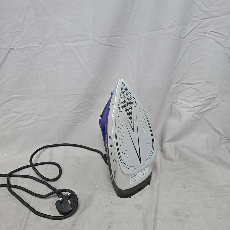 CORDED STEAM IRON – BLUE AND BLACK