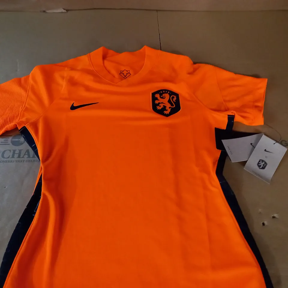KNVB WOMENS FOOTBALL SHIRT IN ORANGE - S/P