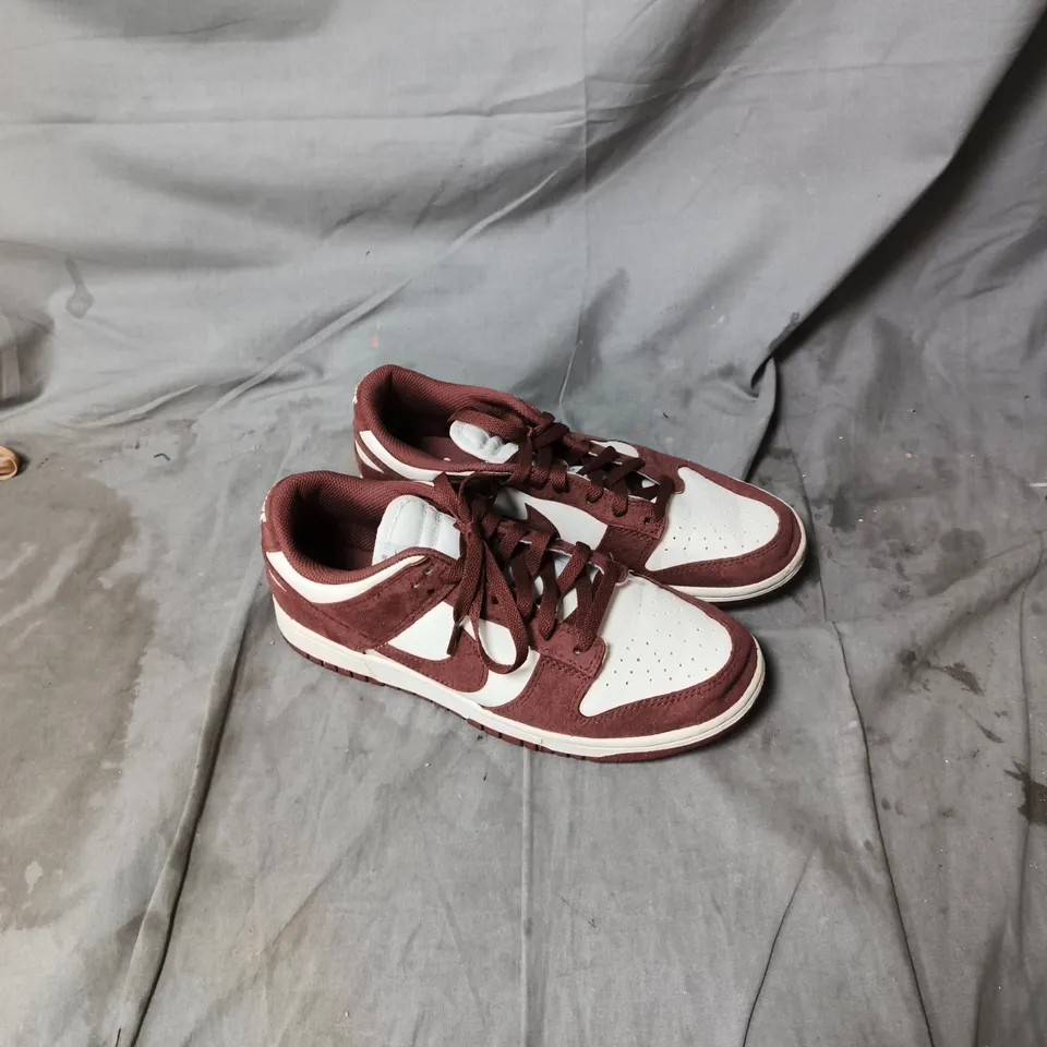 NIKE DUNK LOW-STYLE SNEAKERS, BURGUNDY & WHITE – UK SIZE 6.5. UNBOXED