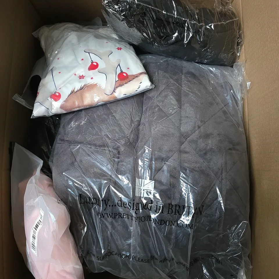 LARGE BOX OF APPROXIMATELY 25 ASSORTED CLOTHING ITEMS IN VARIOUS COLOURS, STYLES AND SIZES - COLLECTION ONLY