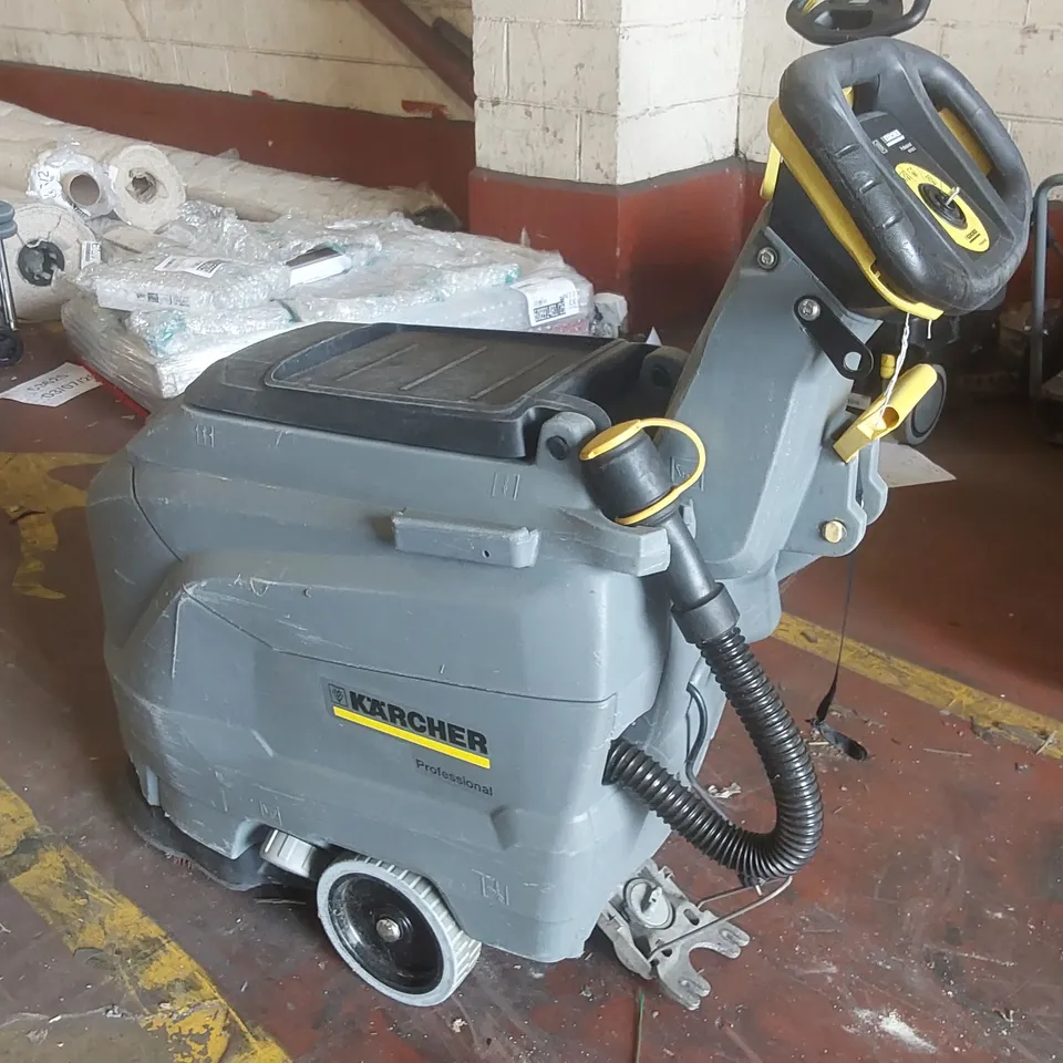 KARCHER BD 43/35 C EP MAINS FLOOR SCRUBBER DRIER