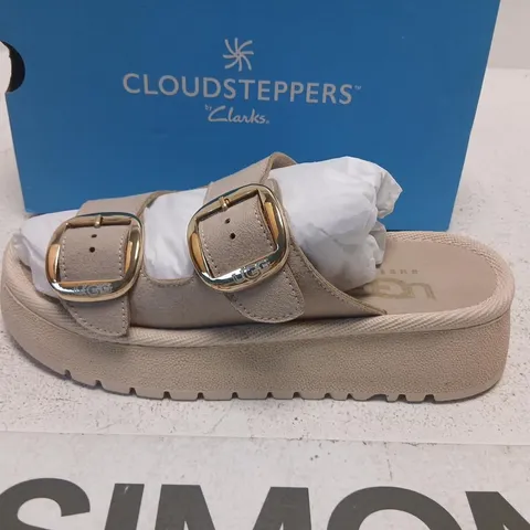 UGG WOMEN'S SANDALS – BEIGE, UK 3 (EU 36)