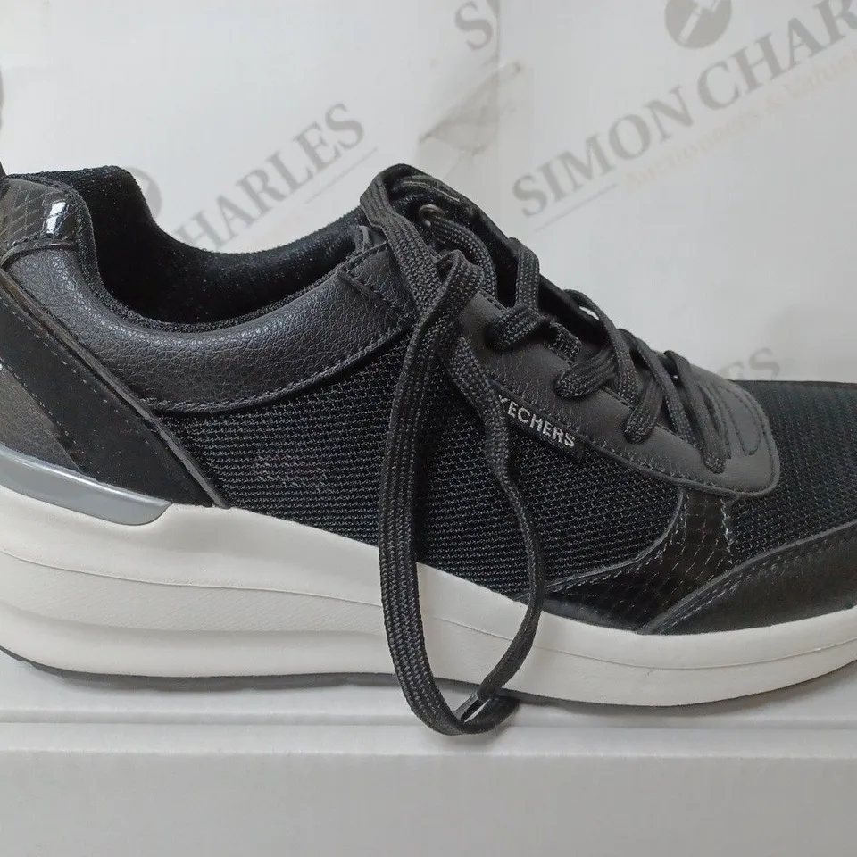 PAIR OF SKECHERS BILLION TRAINERS IN BLACK UK SIZE 6