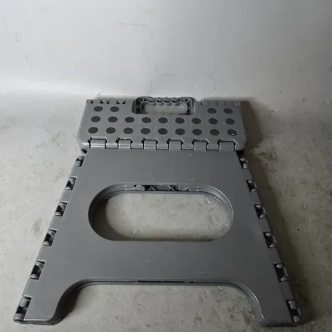 UNBRANDED GREY MINI STEP LADDER