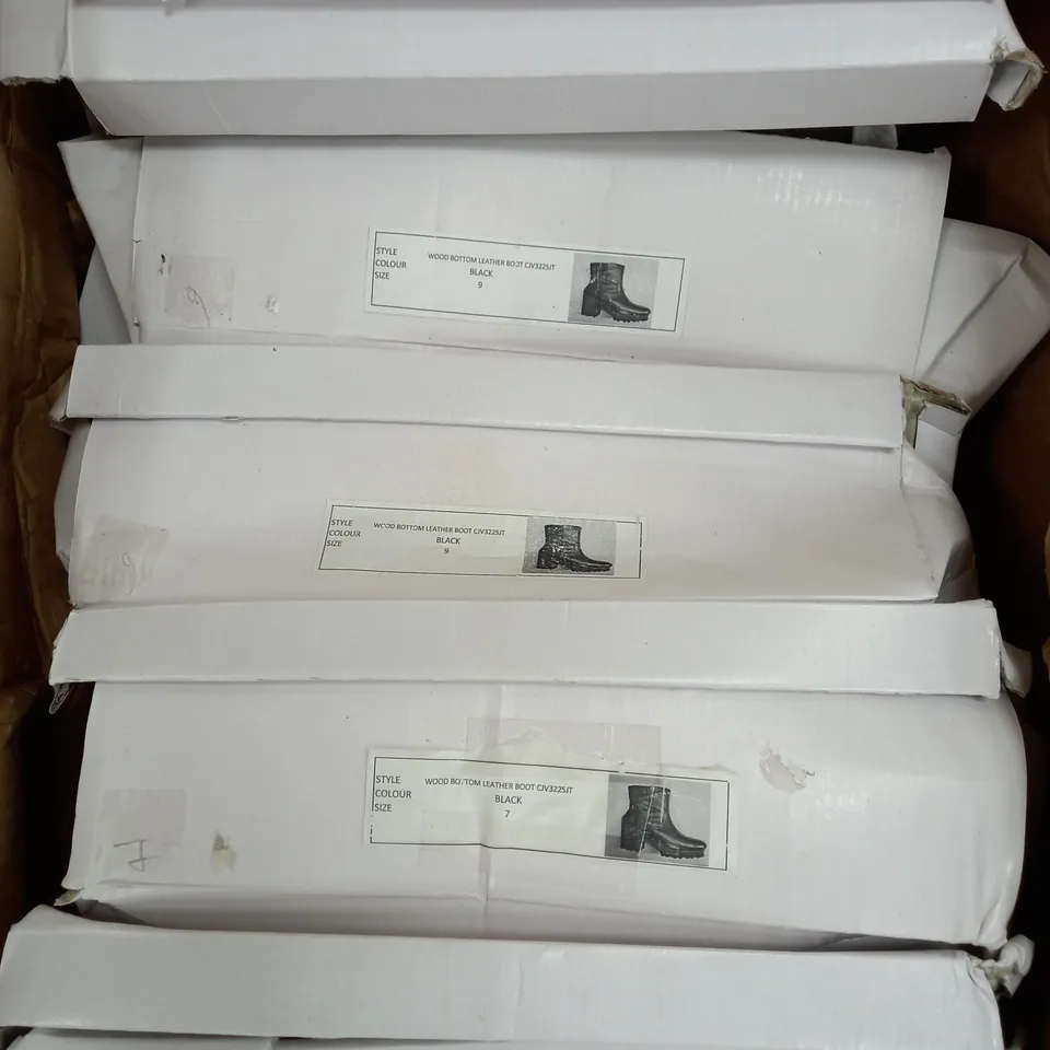 5 BOXED PAIRS OF SILENCE+NOISE WOOD BOTTOM LEATHER BOOTS TO INCLUDE SIZES 7, 9