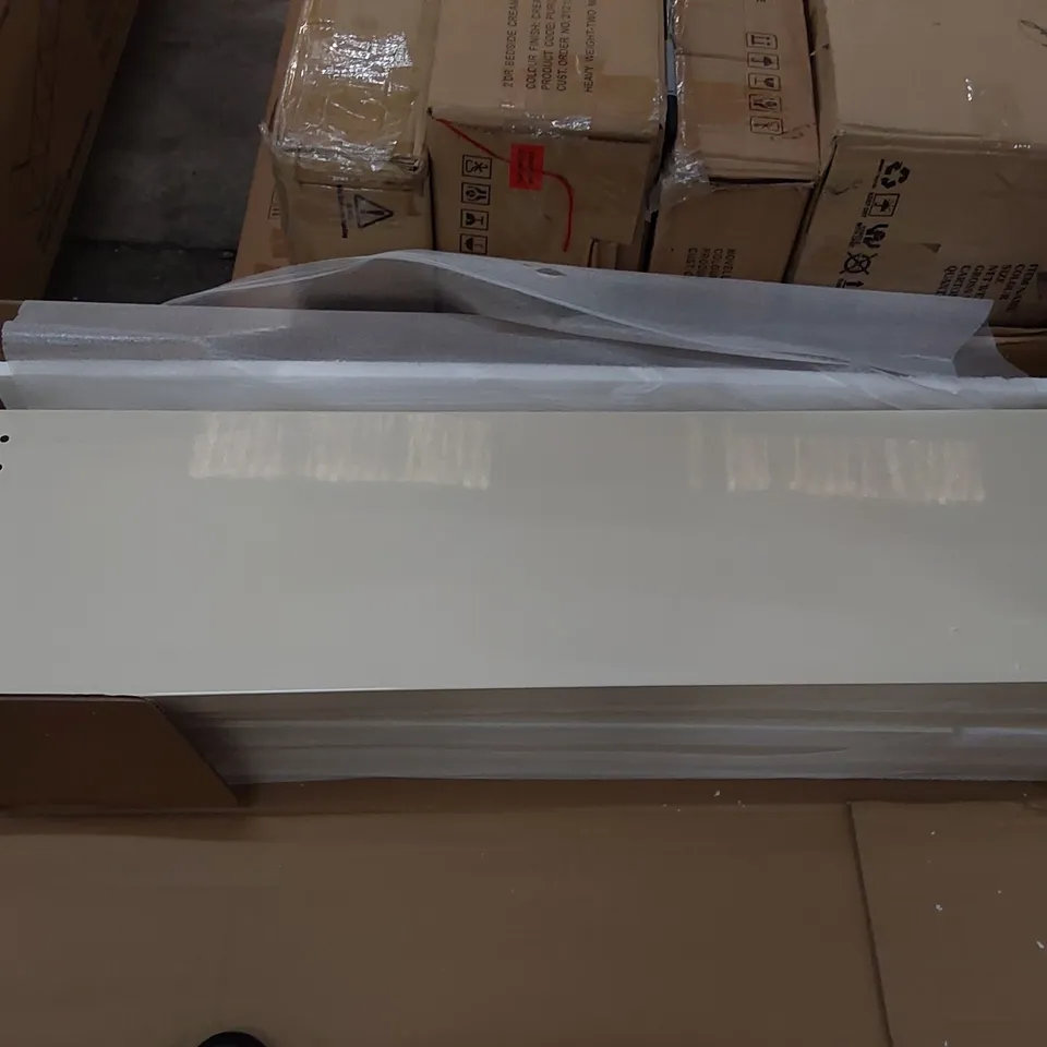 BOXED BOOKCASE IN CREAM (1 BOX)